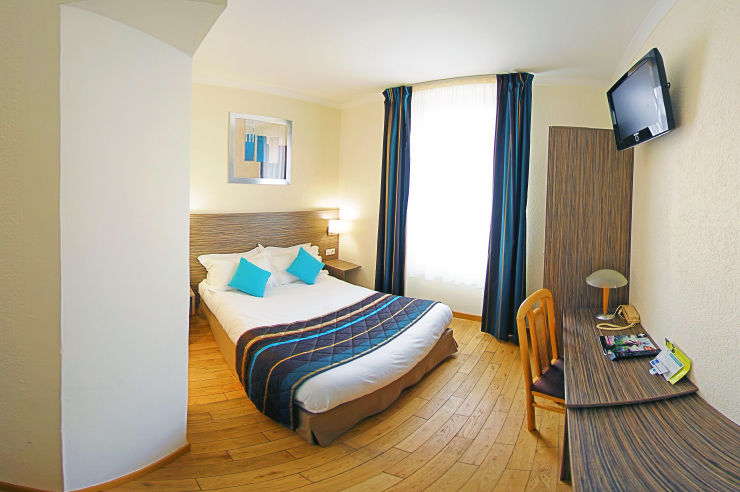 B&B Hotel Hyères Exteriör bild