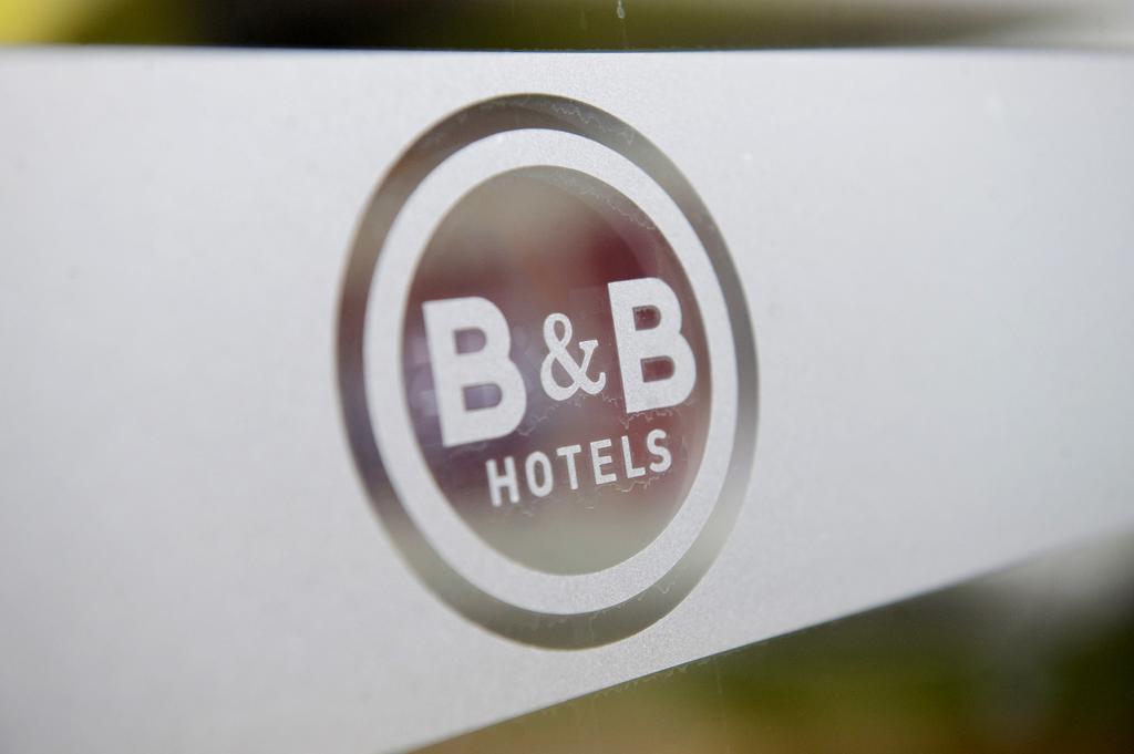 B&B Hotel Hyères Exteriör bild
