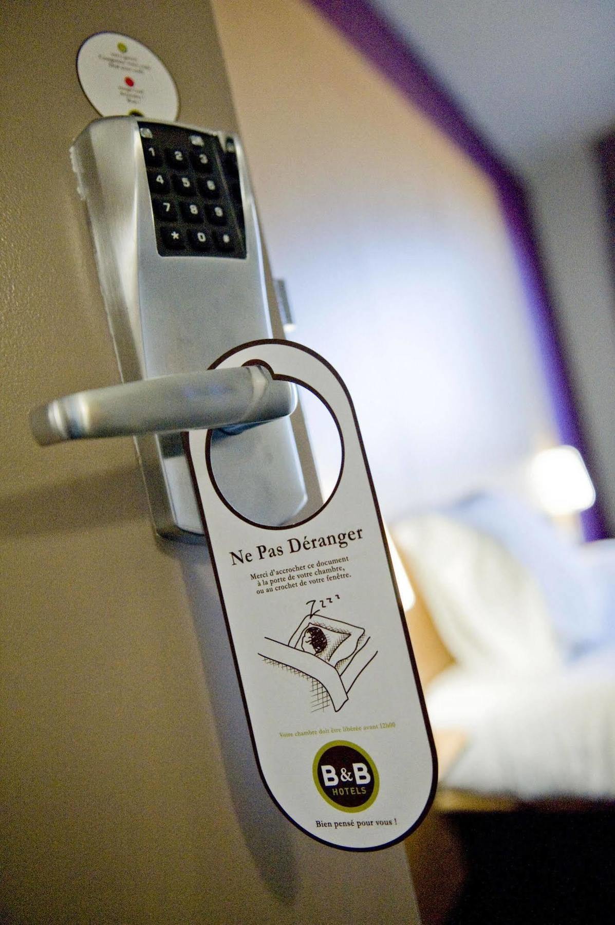 B&B Hotel Hyères Exteriör bild