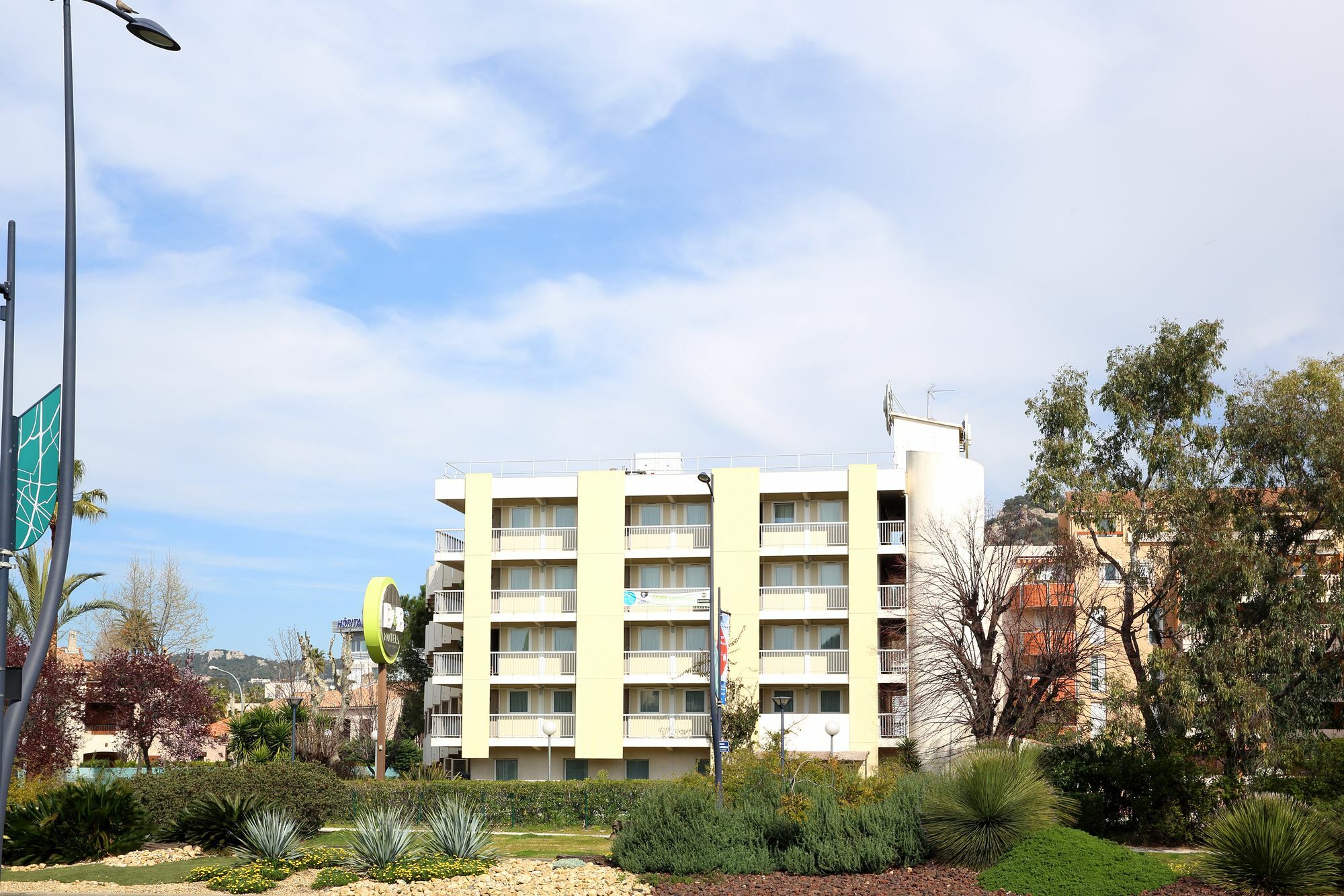B&B Hotel Hyères Exteriör bild